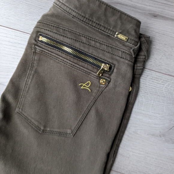 DL1961 Amanda Skinny - Picture 6 of 9